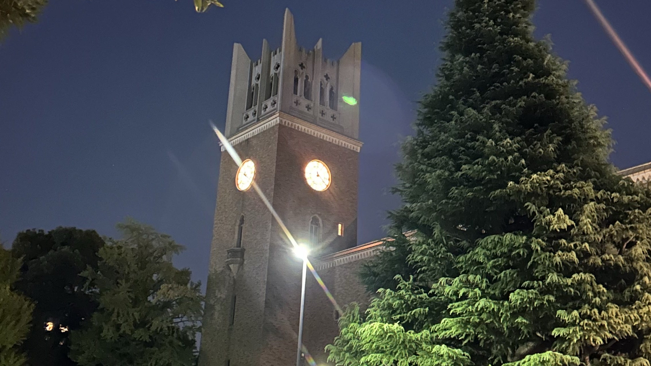 早稲田大学のキャンパス風景